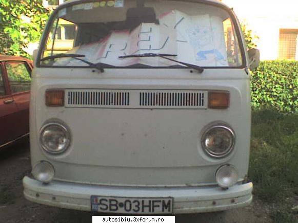 bus vw t2 . epave sa nu cu siguranta vechi .